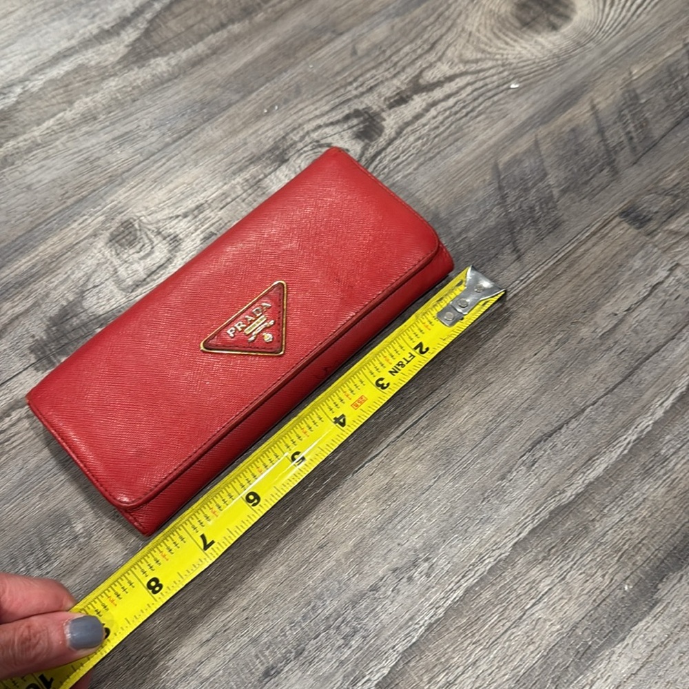 Prada Milano Red Saffiano Lux Leather Logo Flap Continental Wallet - Picture 15 of 16